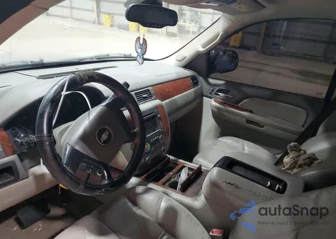 2007 Chevrolet Tahoe C1500 z USA, uszkodzony, nr VIN 1GNFC13017R296162